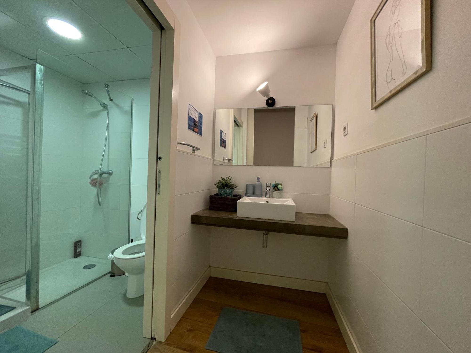Oasis - By Port Vell 3 *