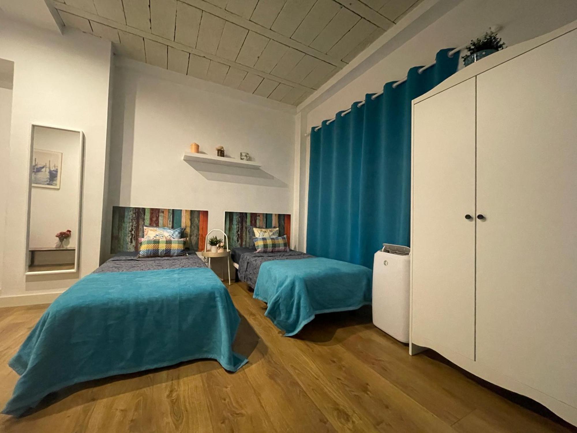 Hostal Oasis - By Port Vell 3